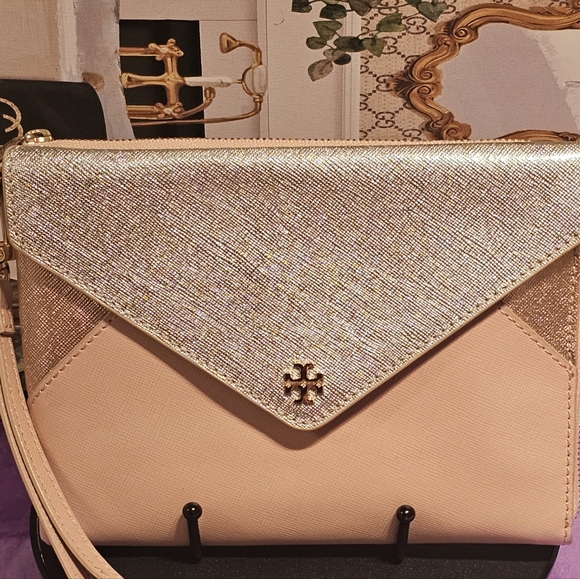 Tory Burch Rose Gold Saffiano Leather Colorblock Metallic Wristlet - Picture 3 of 17